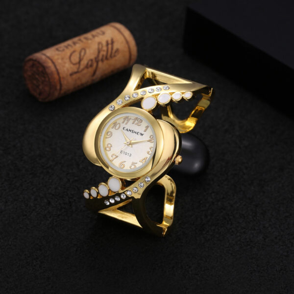 New Design Women Bangle Wristwatch