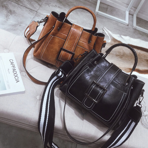 Retro Pu Leather  Large Capacity  Shoulder Bag
