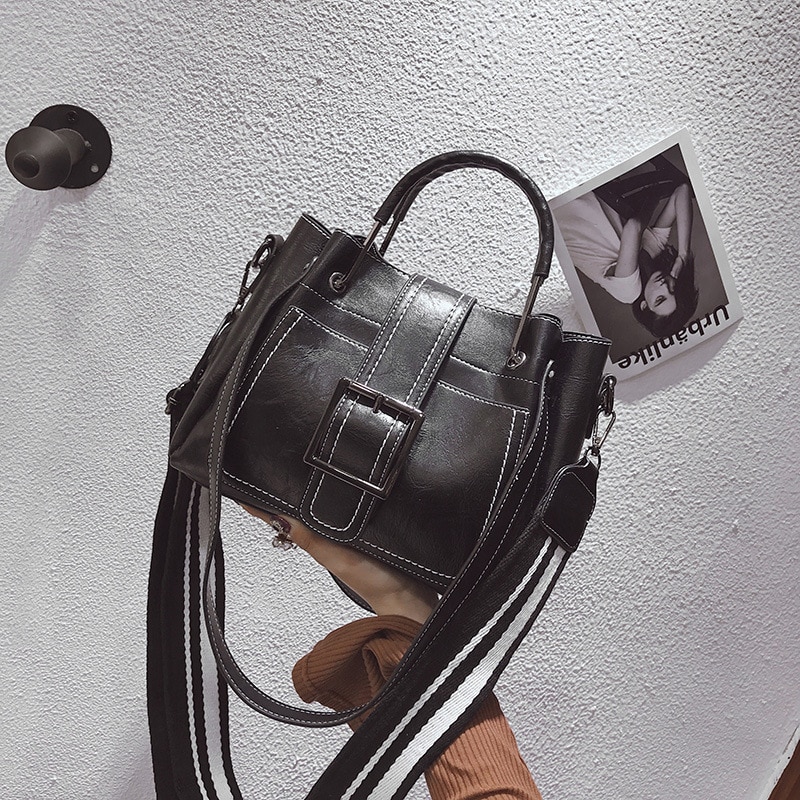 Retro Pu Leather Large Capacity Shoulder Bag - Fashion Design Store