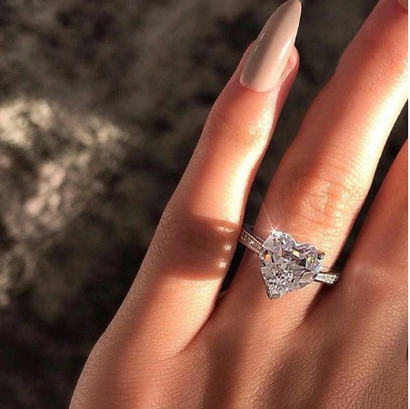 Enchanting Cute  Love Heart  Female Zircon Stone Ring