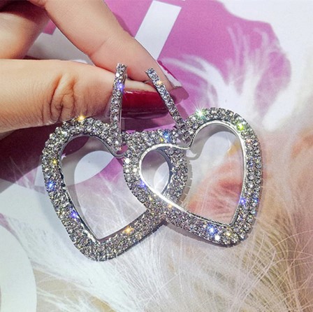 Exquisite High-Grade Heart Crystal Earrings