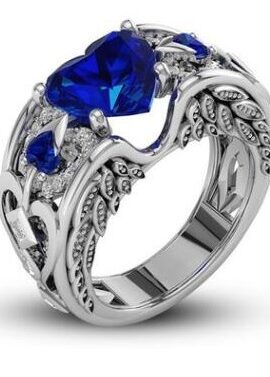 Stunning 925 Sterling Silver Princess Heart Zircon  Ring