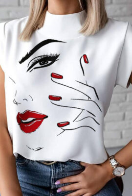 Elegant Lips Print Top