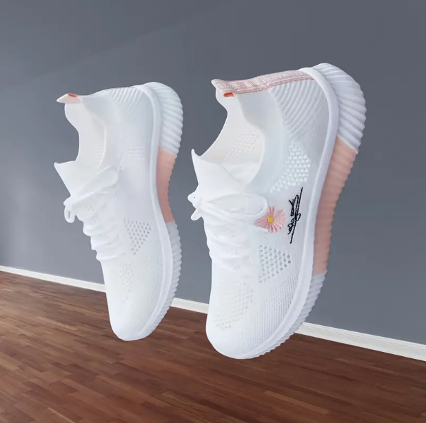 Stunning Woven Mesh Breathable Sports Shoes